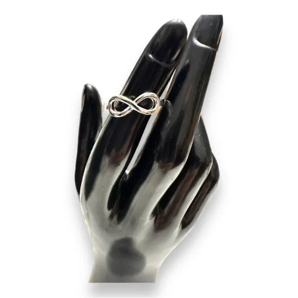 4/$25-  7pc Stacking Ring Set - Picture 6 of 6